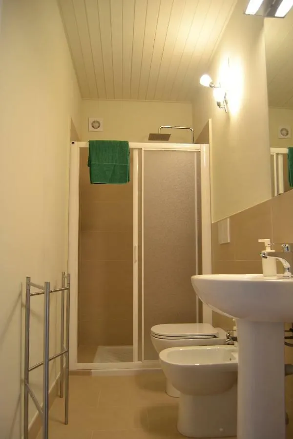 Il Pruno Bed and Breakfast San Giuliano Terme 3*,  Italia